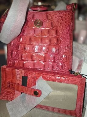 Red Croc-Embossed Crossbody Bag with Card Holder